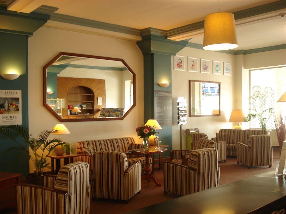 Cerise Royan - Le Grand Hotel De La Plage Buitenkant foto