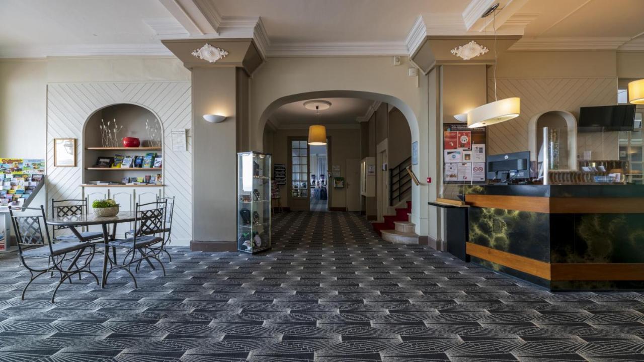 Cerise Royan - Le Grand Hotel De La Plage Buitenkant foto