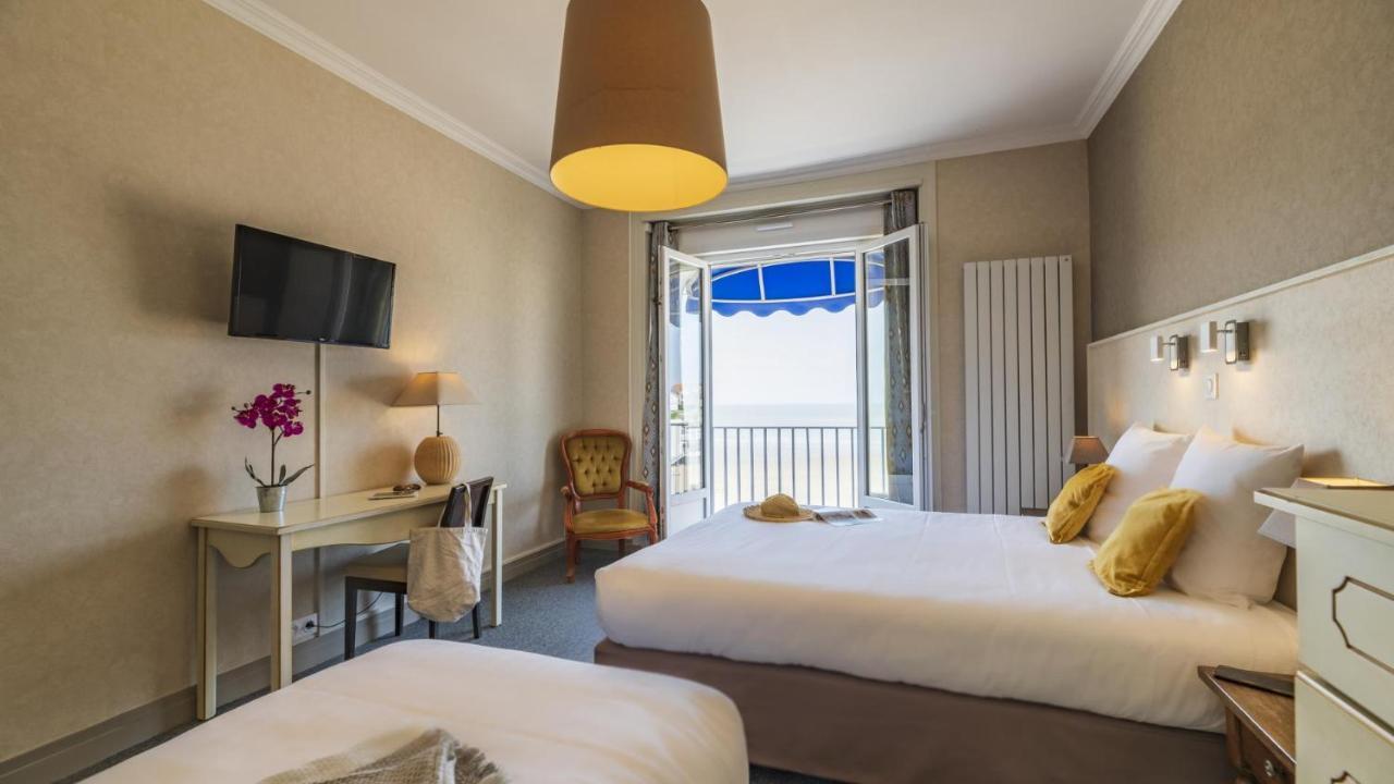 Cerise Royan - Le Grand Hotel De La Plage Buitenkant foto