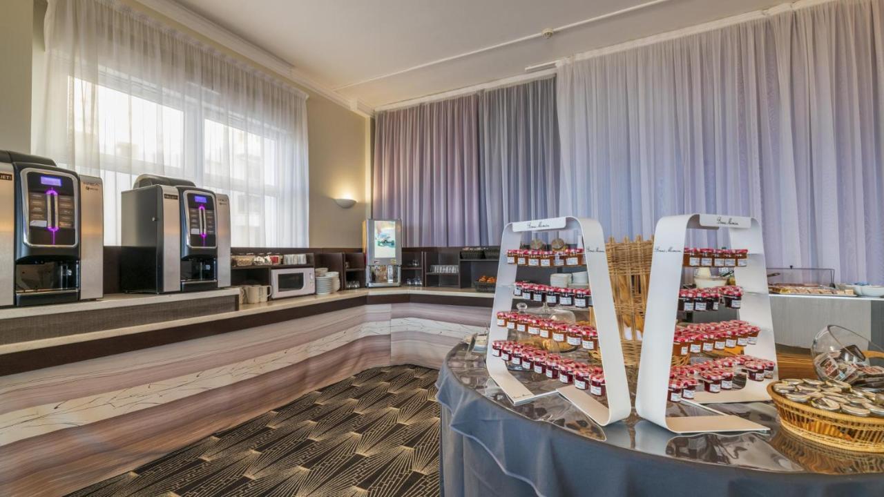 Cerise Royan - Le Grand Hotel De La Plage Buitenkant foto
